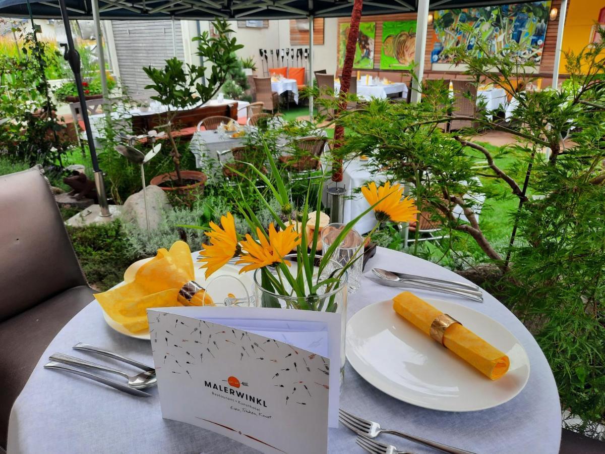 Malerwinkl Restaurant + Kunsthotel Hatzendorf Dış mekan fotoğraf