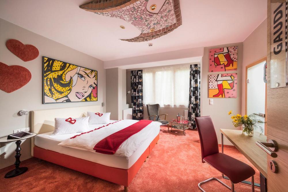 Malerwinkl Restaurant + Kunsthotel Hatzendorf Dış mekan fotoğraf