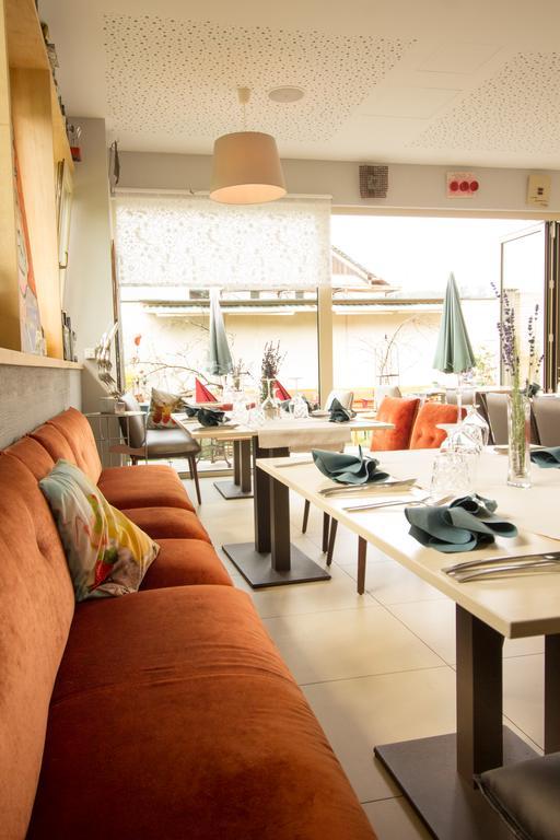 Malerwinkl Restaurant + Kunsthotel Hatzendorf Dış mekan fotoğraf