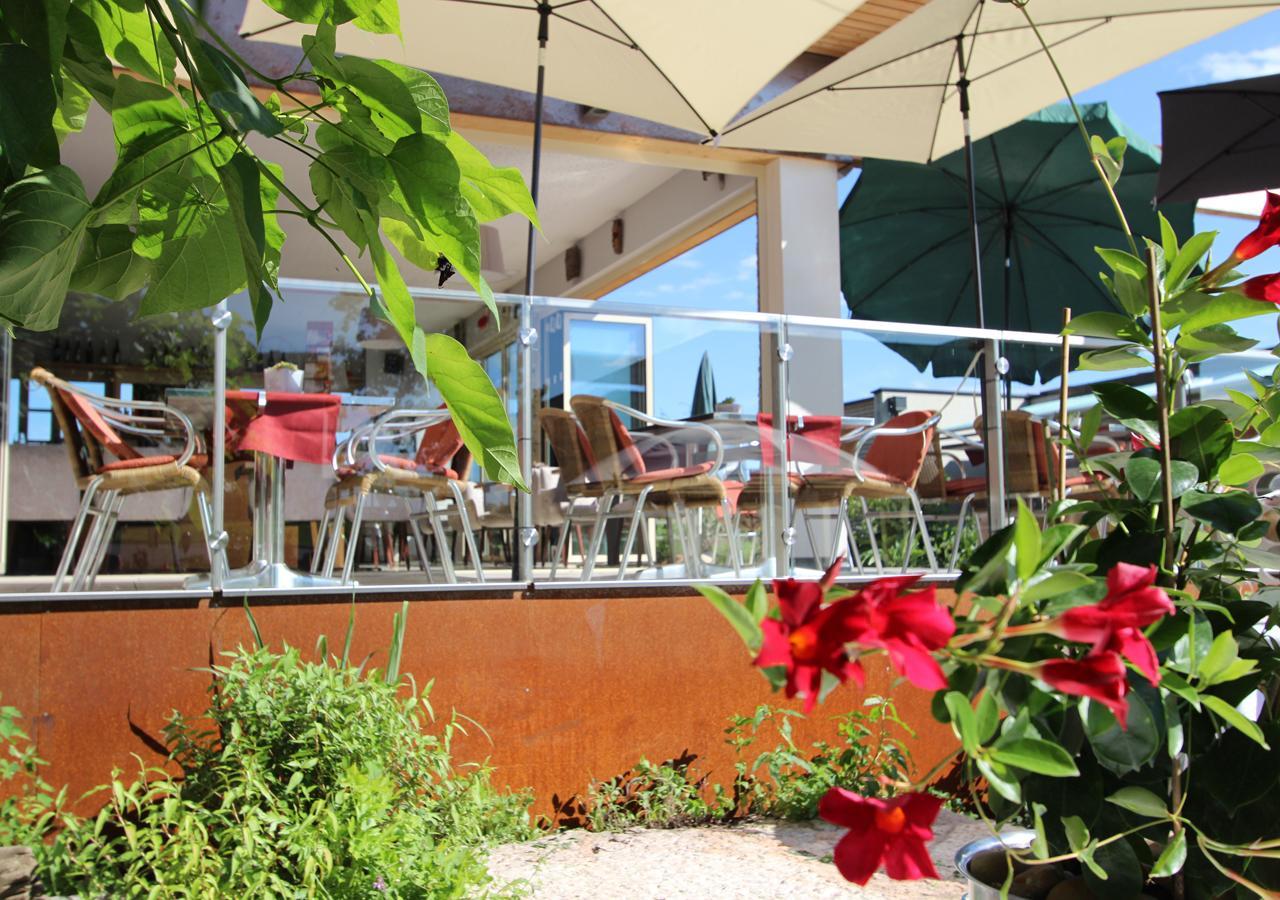 Malerwinkl Restaurant + Kunsthotel Hatzendorf Dış mekan fotoğraf